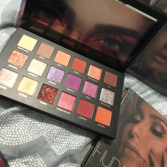 Huda Desert Dusk Palette